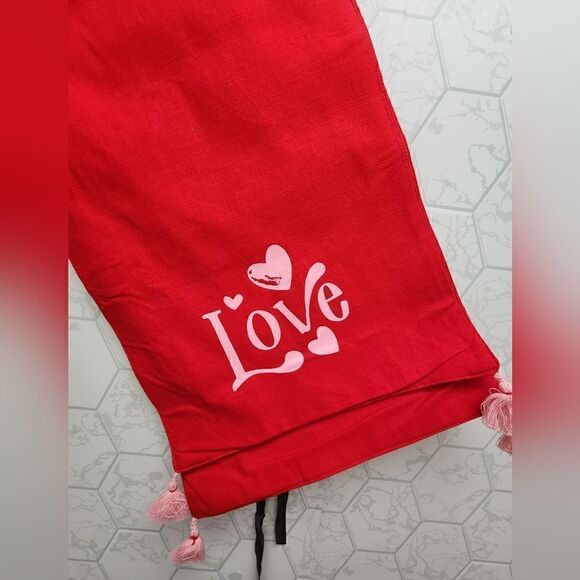 Threshold Rectangle Valentine's Day Table Runner 100% Cotton 14x72 Inch, New - Picture 4 of 4